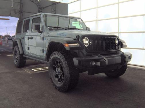 Anvil Clearcoat 2025 Jeep Wrangler 4xe Sport