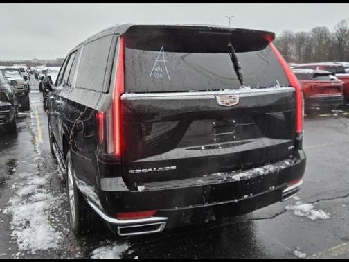 2024 Cadillac Escalade ESV Premium Luxury