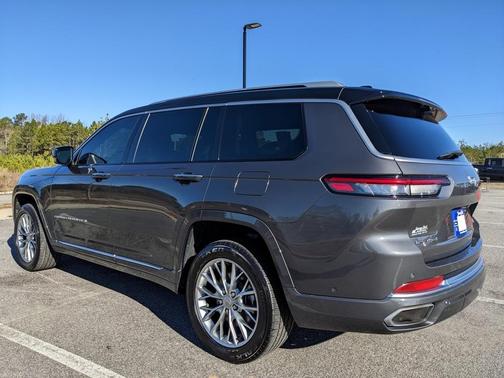 2022 Jeep Grand Cherokee L Summit