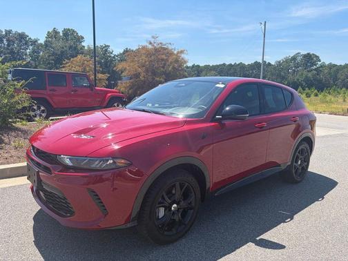 HOT TAMALE 2024 Dodge Hornet R/T Plus