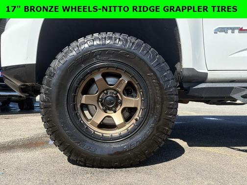 2021 GMC Canyon AT4 w/Leather