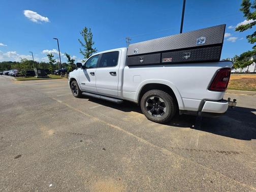 Bright White Clearcoat 2025 RAM 1500 Big Horn/Lone Star