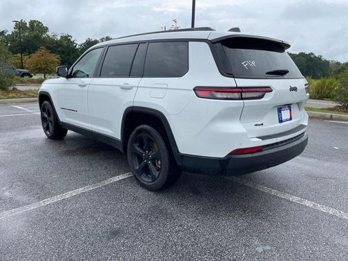 2023 Jeep Grand Cherokee L Laredo