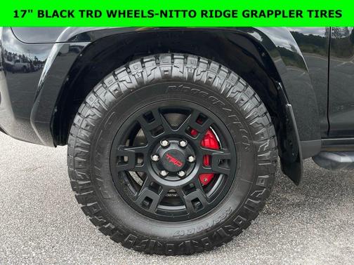 Midnight Black Metallic 2022 Toyota 4Runner SR5