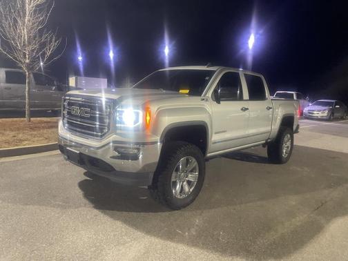 2017 GMC Sierra 1500 SLT