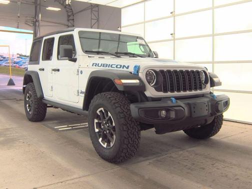 Bright White Clearcoat 2024 Jeep Wrangler 4xe Rubicon