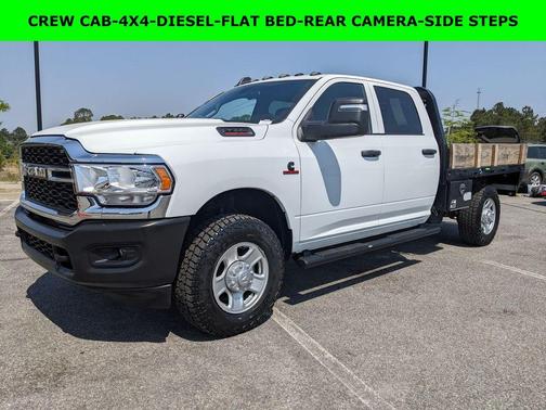 Bright White Clearcoat 2024 RAM 2500 Tradesman