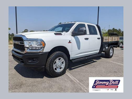 Bright White Clearcoat 2024 RAM 2500 Tradesman