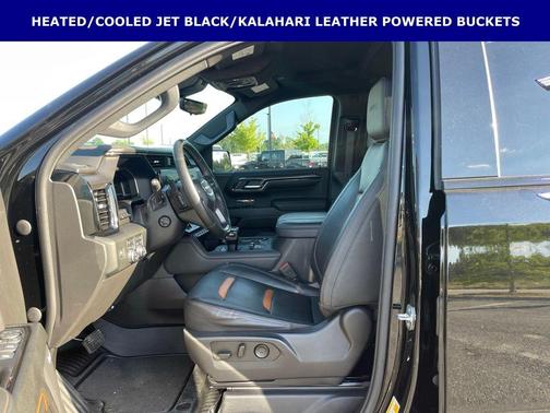 Onyx Black 2023 GMC Sierra 1500 AT4