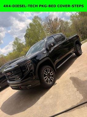Onyx Black 2023 GMC Sierra 1500 AT4