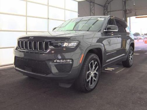 Metallic 2025 Jeep Grand Cherokee Limited