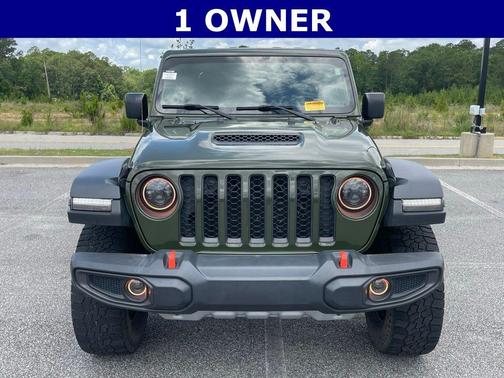 Sarge Green Clearcoat 2022 Jeep Gladiator Mojave