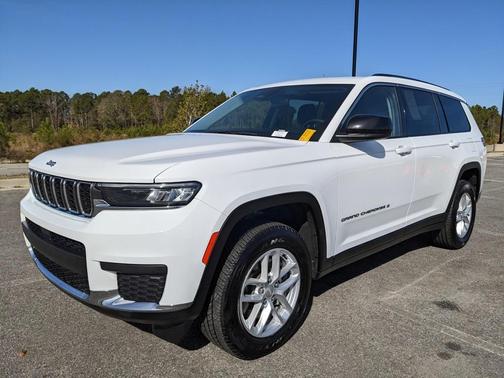 2023 Jeep Grand Cherokee L Laredo