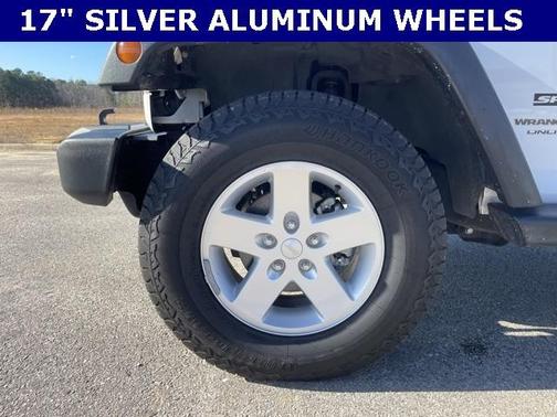 Photo 4 of 28 of 2018 Jeep Wrangler JK Unlimited Sport