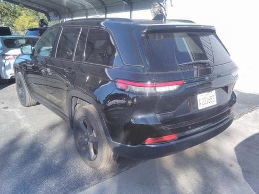 2023 Jeep Grand Cherokee Altitude