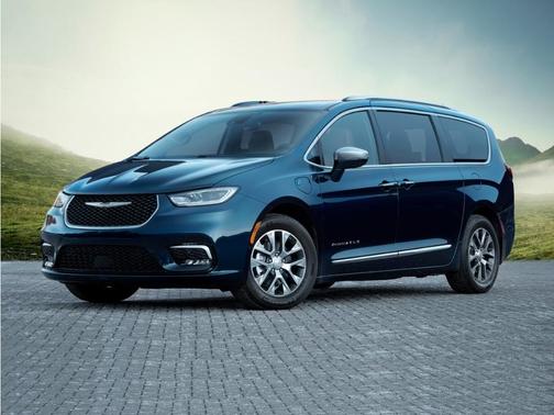 Silver Mist Clearcoat 2024 Chrysler Pacifica Hybrid Select