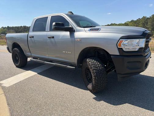 Billet Silver Metallic Clearcoat 2020 RAM 2500 Tradesman