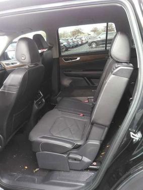 2024 Volkswagen Atlas 2.0T SE