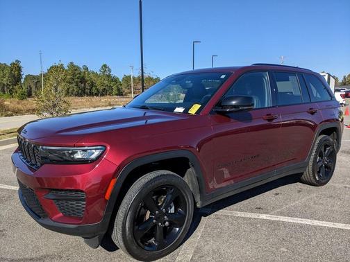 2023 Jeep Grand Cherokee Altitude