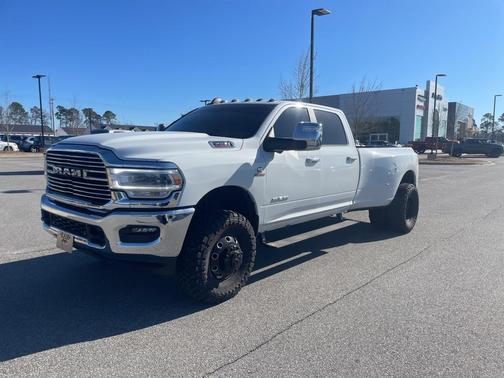 2024 RAM 3500 Laramie