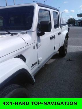 2023 Jeep Gladiator Overland
