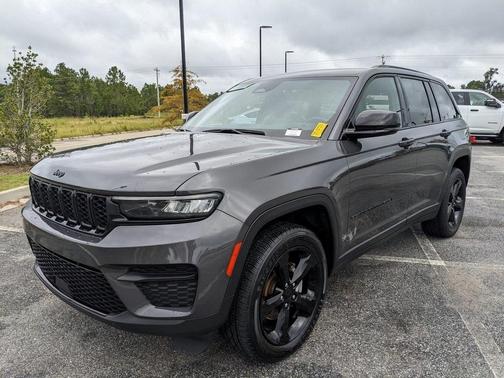 2023 Jeep Grand Cherokee Altitude