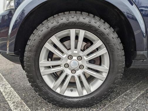 2016 Land Rover LR4 Base