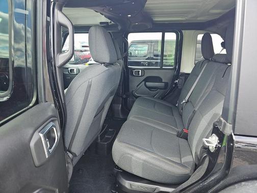 2025 Jeep Wrangler 4xe Sport