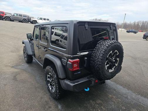 Black Clearcoat 2025 Jeep Wrangler 4xe Rubicon