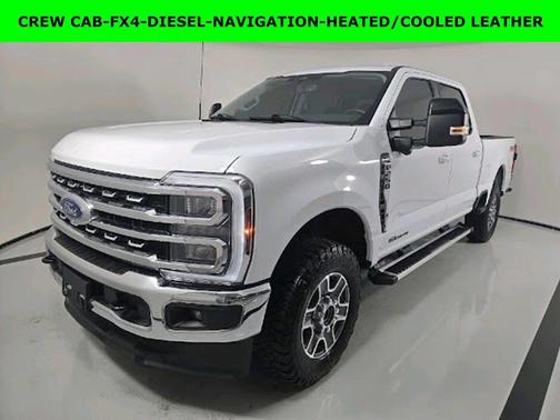 Oxford White 2024 Ford F-250 Lariat
