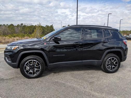 2024 Jeep Compass Trailhawk