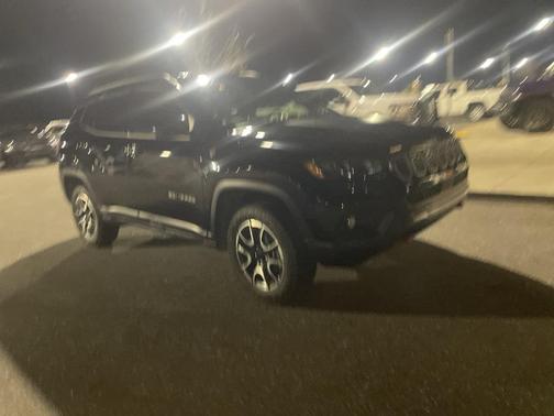 2024 Jeep Compass Trailhawk