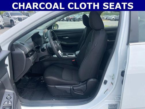 Cloud White 2024 Nissan Sentra SV
