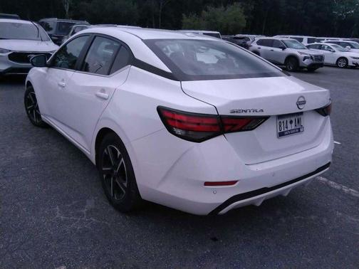 Cloud White 2024 Nissan Sentra SV