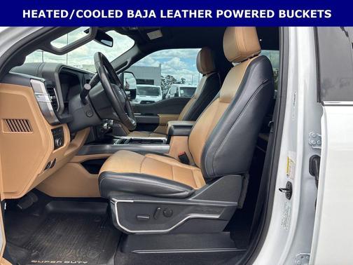 Oxford White 2023 Ford F-250 Lariat