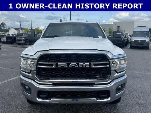 Bright White Clearcoat 2024 RAM 2500 Tradesman