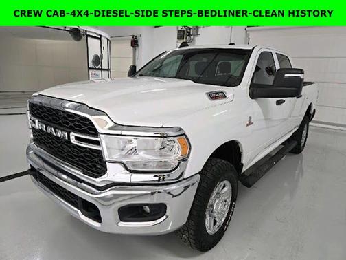 Bright White Clearcoat 2024 RAM 2500 Tradesman