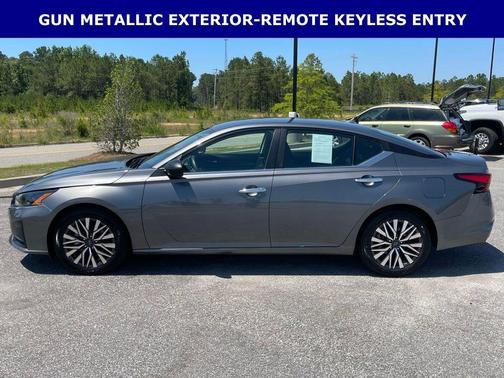 Gun Metallic 2024 Nissan Altima 2.5 SV