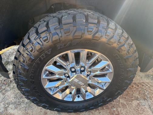 2024 GMC Sierra 2500 Denali