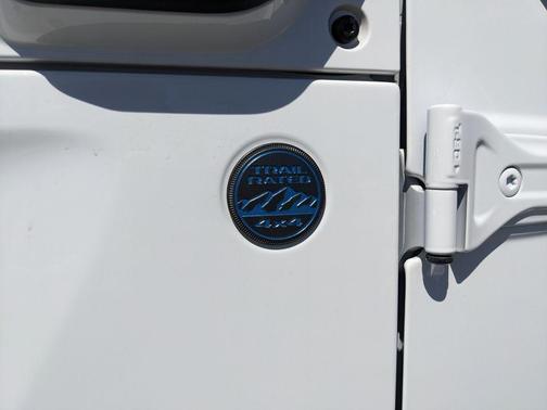 Bright White Clearcoat 2025 Jeep Wrangler 4xe Sahara