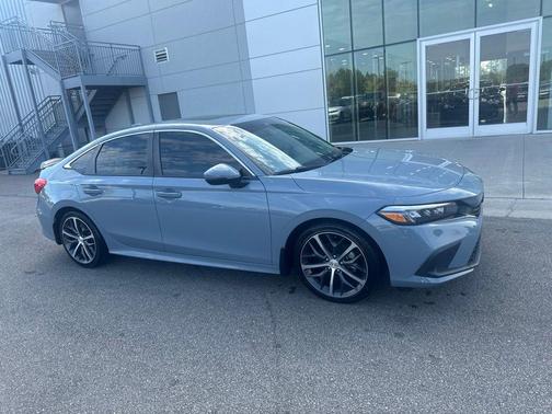 Lunar Silver Metallic 2024 Honda Civic Touring