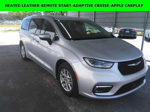 2023 Chrysler Pacifica Touring-L