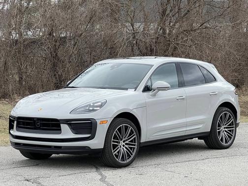 2025 Porsche Macan 