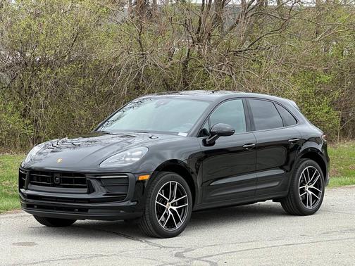 2025 Porsche Macan 