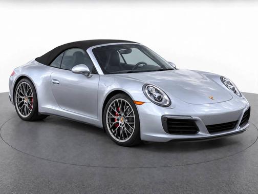 GT-Silver Metallic 2017 Porsche 911