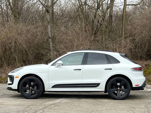 2023 Porsche Macan 