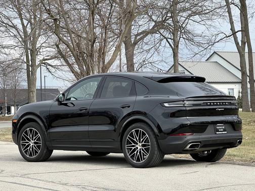 2024 Porsche Cayenne 