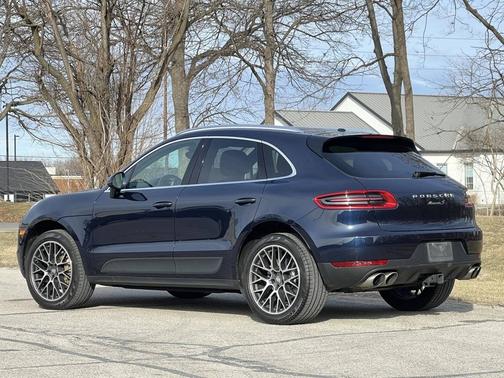 2018 Porsche Macan 