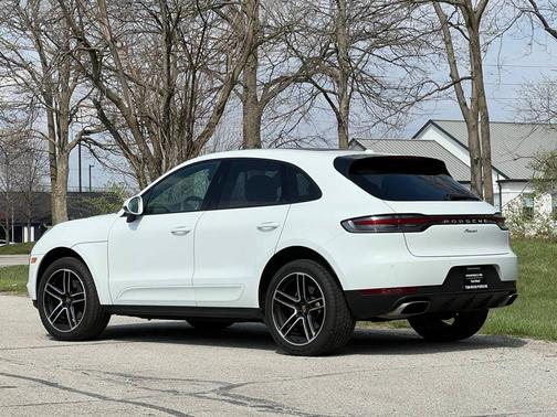 White 2020 Porsche Macan