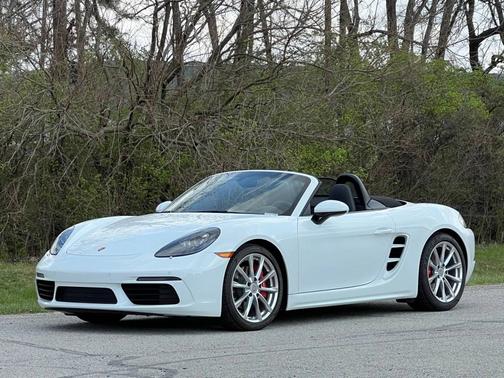 White 2022 Porsche 718 Boxster